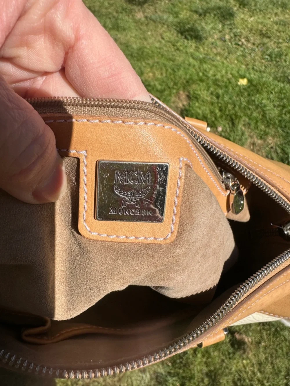 MCM Pink & White Logo-Print Shoulder Bag with Pink Accents with COA - Picture 14 of 17